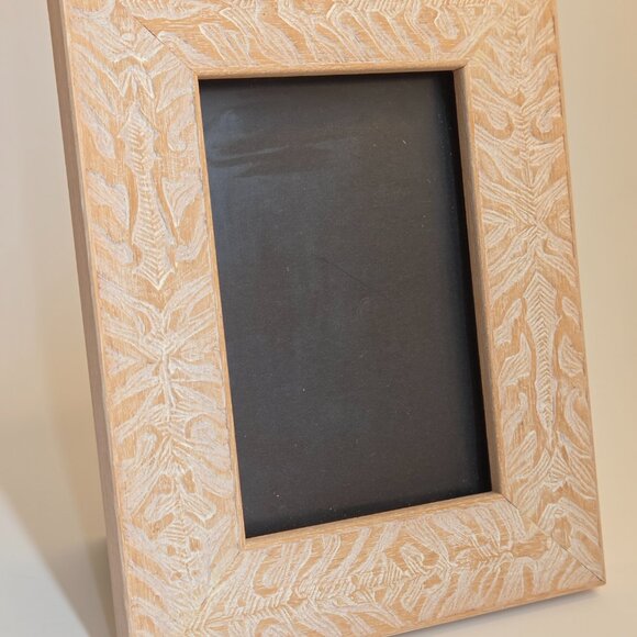 Carved Wood Photo Frame 5×7 – Made in Canada - Picture 2 of 4